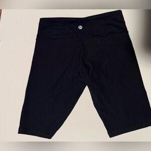 lululemon athletica Black Mid-Rise Bike Shorts